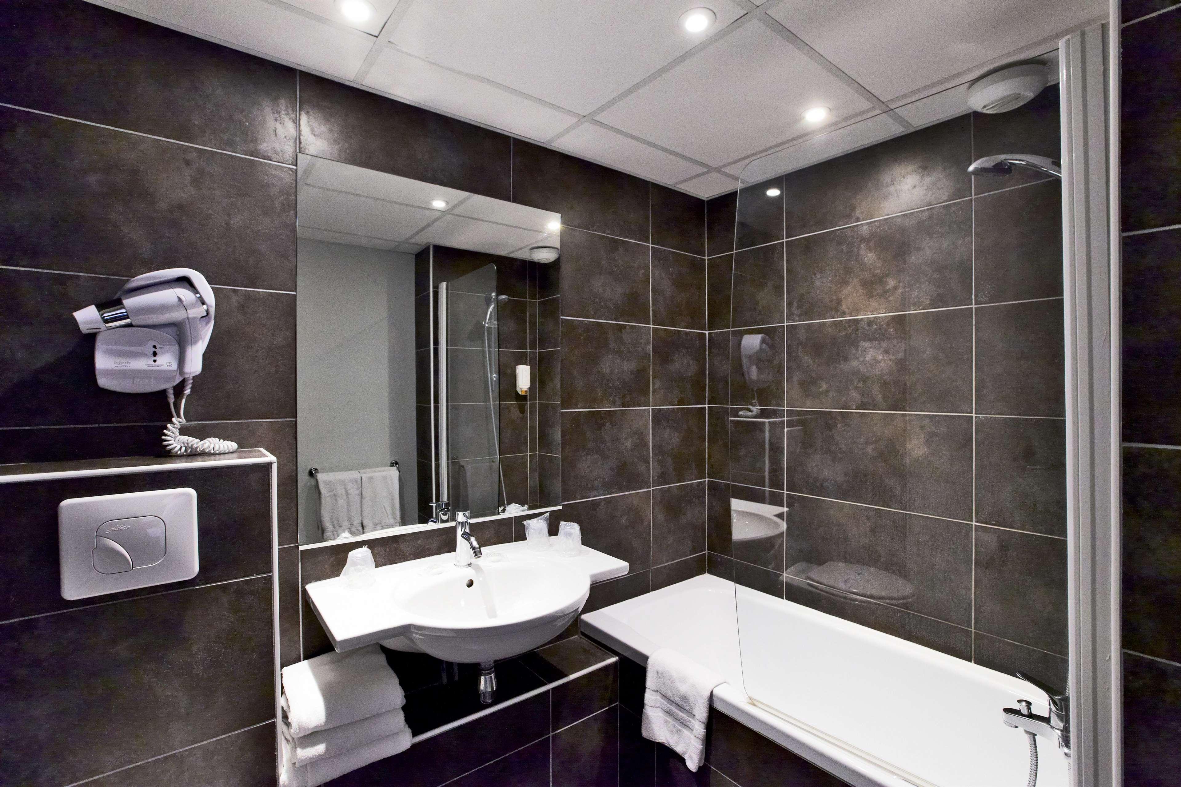 Hotel Kyriad La Rochelle Centre Ville Zewnętrze zdjęcie
