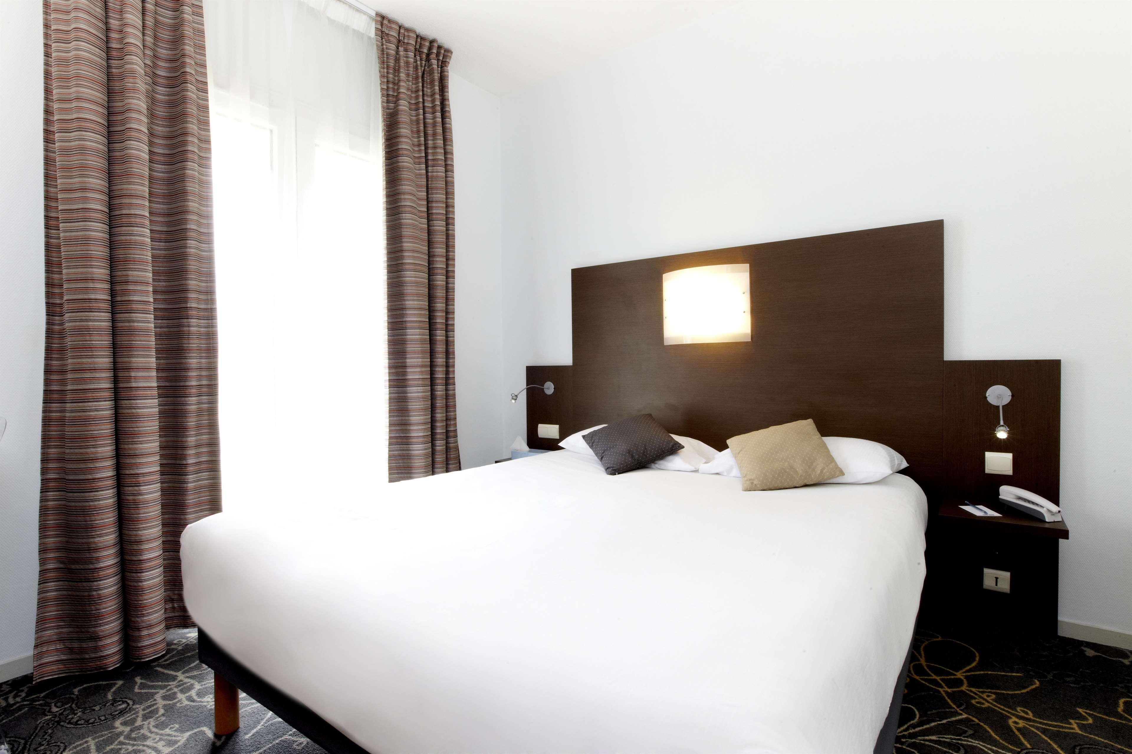 Hotel Kyriad La Rochelle Centre Ville Zewnętrze zdjęcie