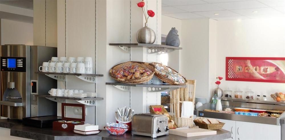 Hotel Kyriad La Rochelle Centre Ville Zewnętrze zdjęcie